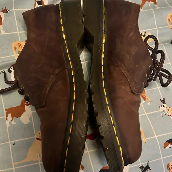 Women’s Dr. Martens Oxfords - Picture 3 of 6